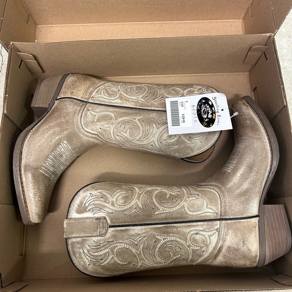 Shoes - Cowboy Western Boots size 6.5